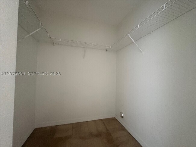 Building Photo - 2064 NE 167th St