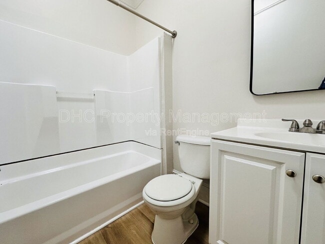 Building Photo - 365 Inman St SW