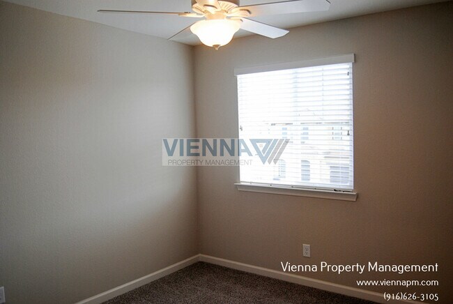 Building Photo - 4331 Gentry Wy