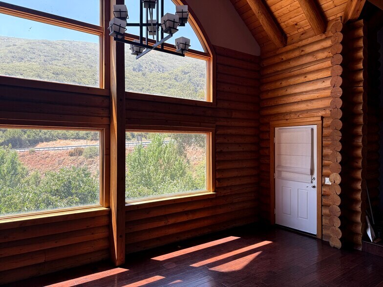 Building Photo - 2001 Old Waterman Canyon Rd
