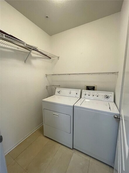 Building Photo - 5125 Palm Springs Blvd