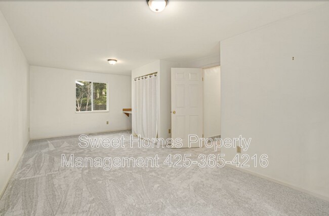 Building Photo - 43124 SE 174th St