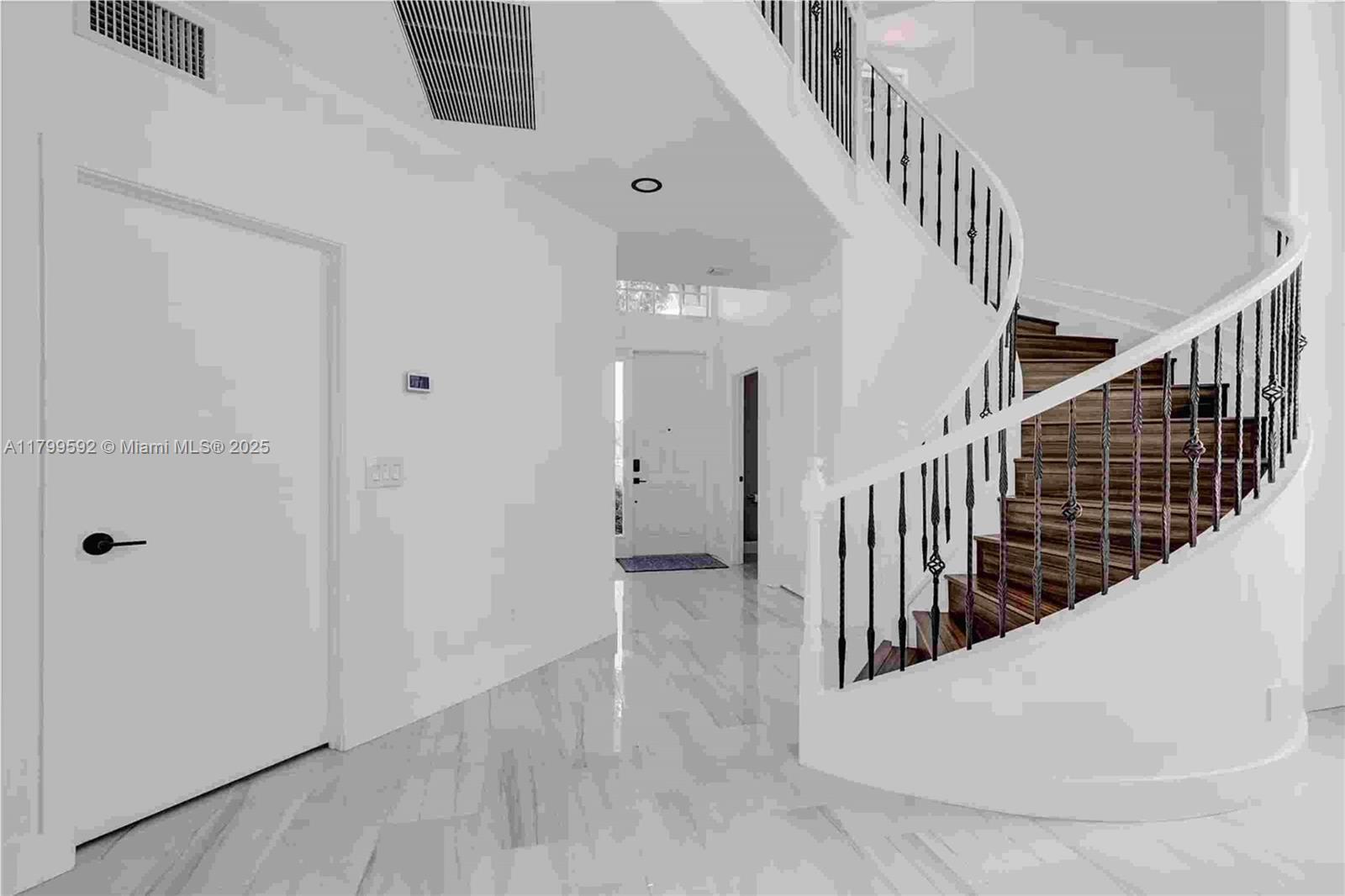 Building Photo - 5050 Greenwich Preserve Ct