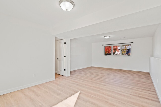 Building Photo - 3607 Madera Dr