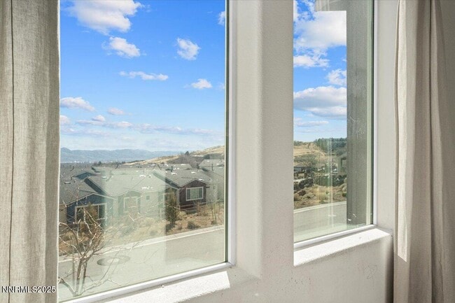 Building Photo - 1048 Big Rock Loop