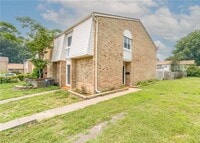 Building Photo - 6400 Dillard Pl