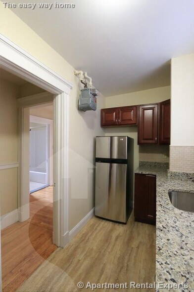 Building Photo - 6 Craigie Cir