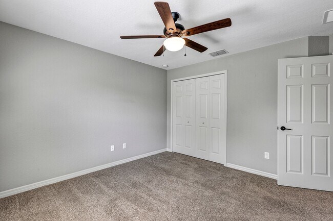 Building Photo - Freshly Painted 3BR Home with Spacious Yard, Modern Baths & No Deposit Option!