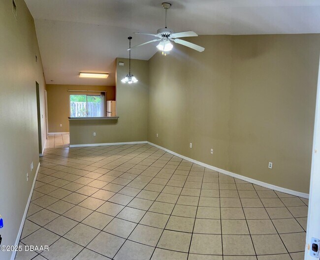 Building Photo - 21 Wellwood Ln