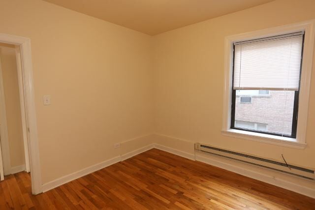 Building Photo - 3727 N Pine Grove Ave