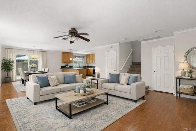 Building Photo - 237 Cedar Glen