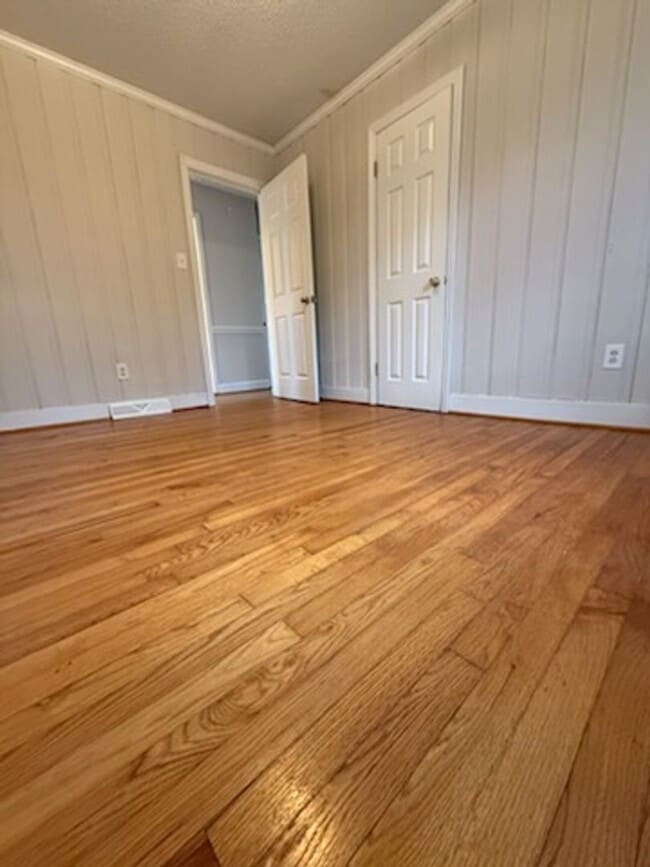 Building Photo - 3 bed, one bath house in Mebane