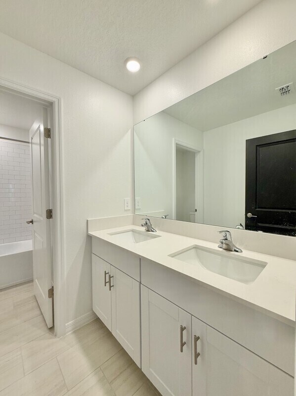 Building Photo - 3521 Great Pk Ct