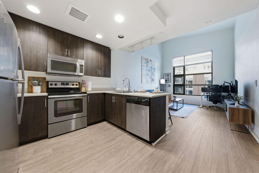 Building Photo - 1155 4th St