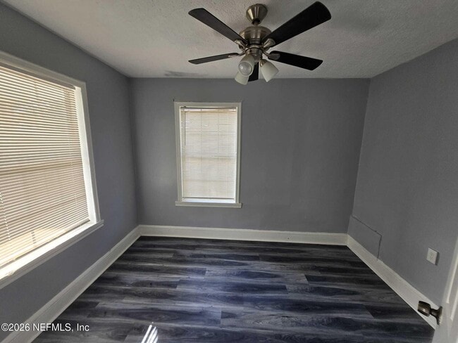 Building Photo - 1551 E 27th St