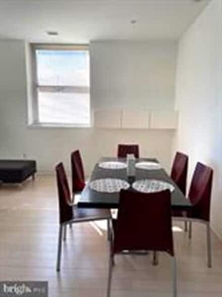 Building Photo - 1600 Arch St