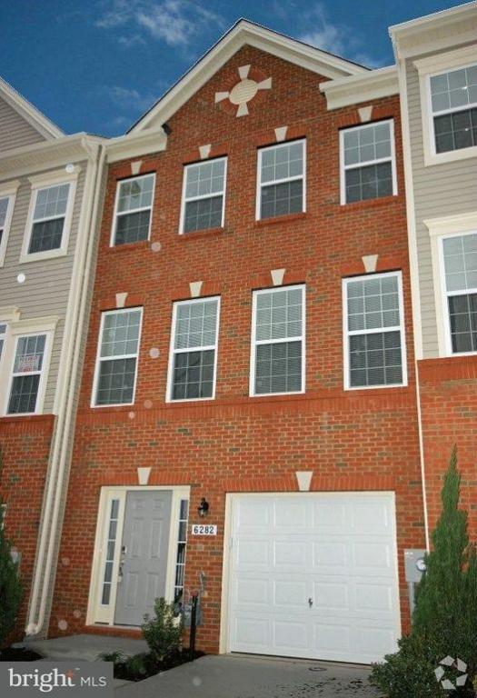 Building Photo - 6282 Newport Ct