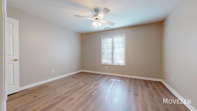 Building Photo - 313 Glen Echo Ln