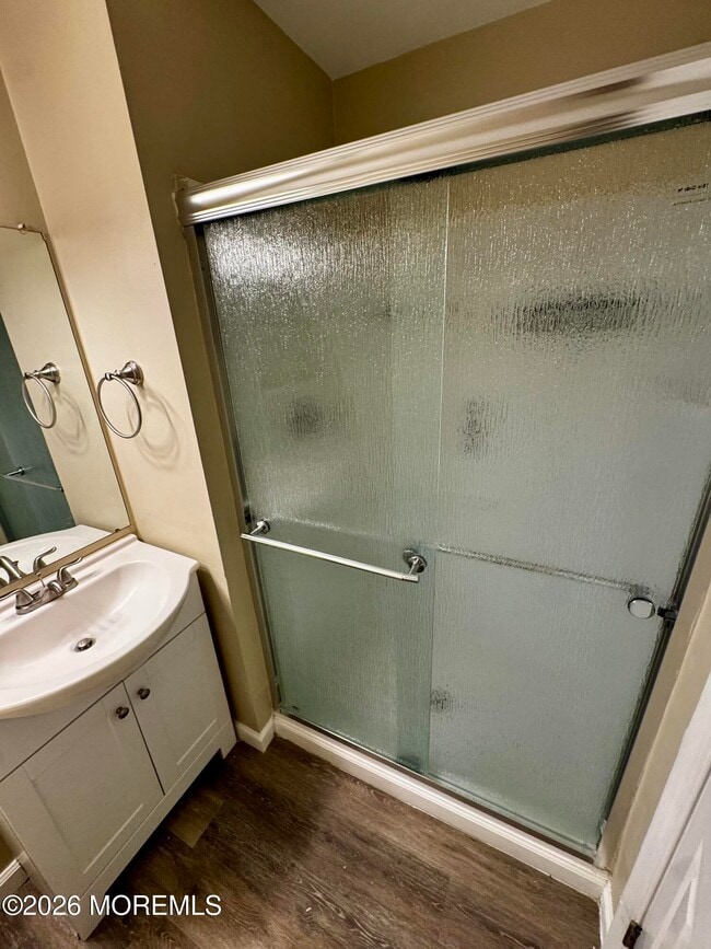 Building Photo - 905 Arlington Dr