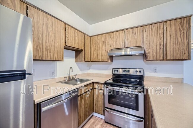 Building Photo - 5995 W Hampden Ave