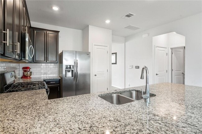Building Photo - 5808 Livorno Cove