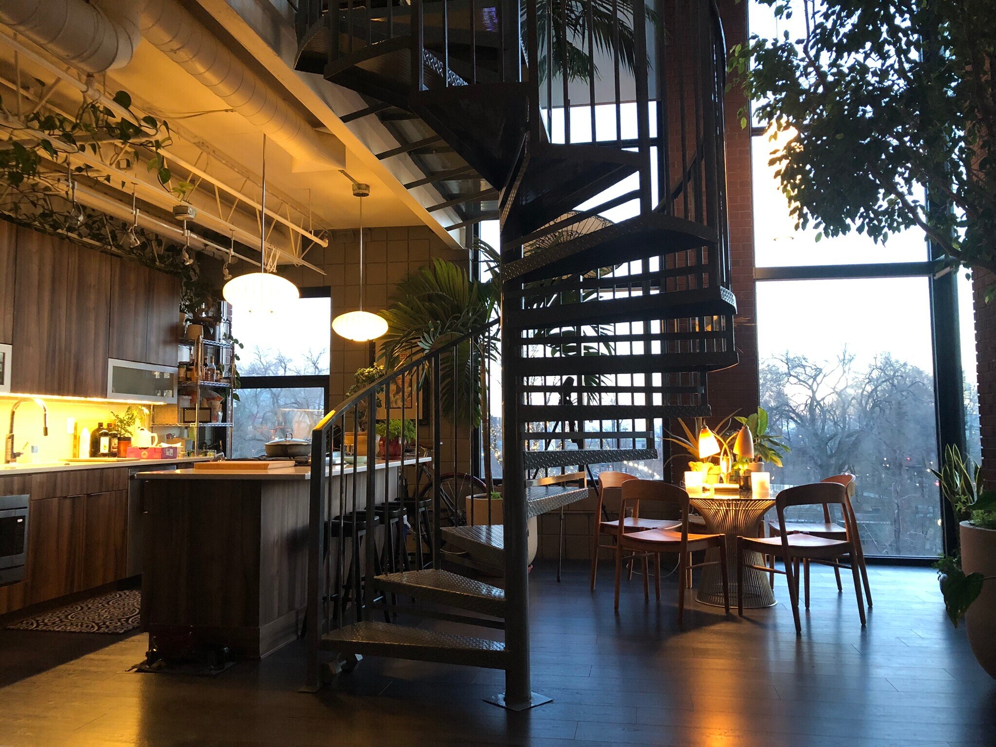 Building Photo - 360 W 300 S