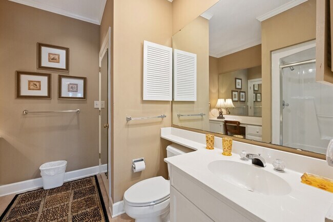 Building Photo - 127 Marsh Lake Dr