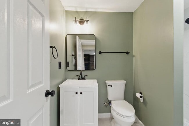 Building Photo - 20801 Shamrock Glen Cir