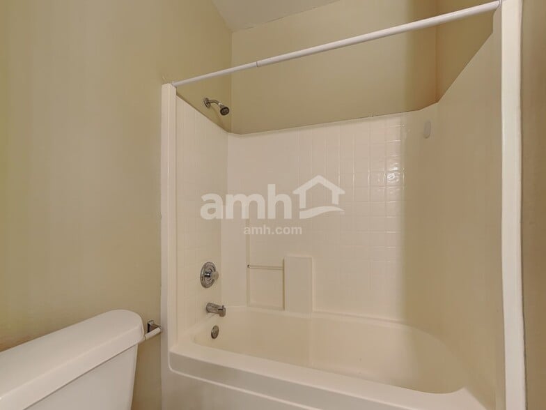 Building Photo - 1511 Cheyenne Trl