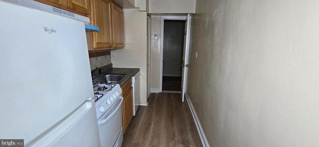 Building Photo - 1255 Meigs Pl NE