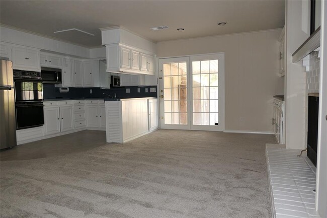 Building Photo - 6317 Rincon Way