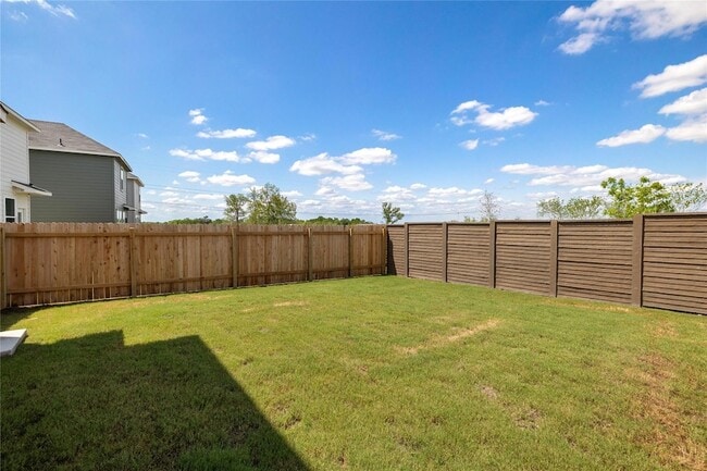 Building Photo - 205 Varner Way