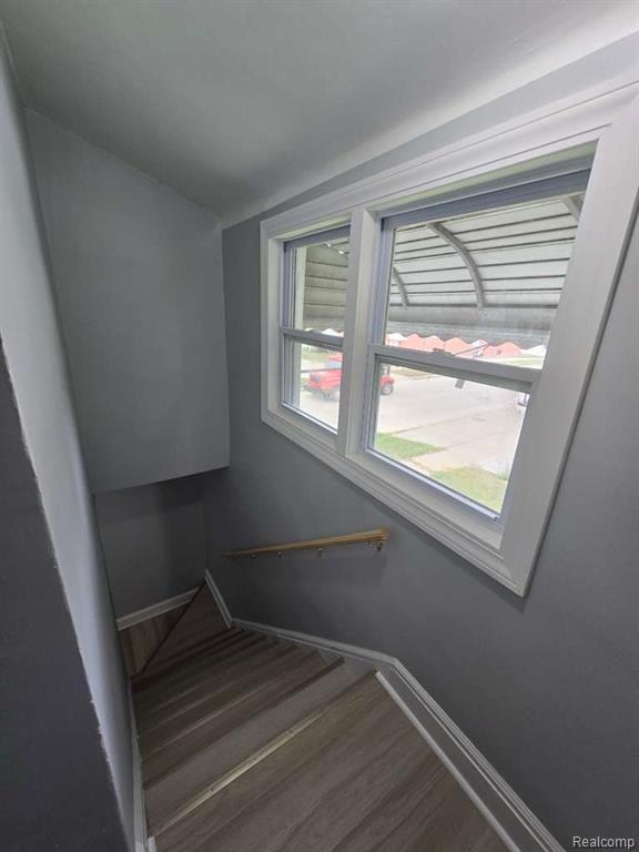 Building Photo - 11005 Dodge Ave