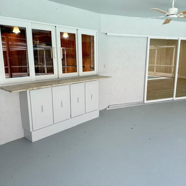 Building Photo - 4073 Lakespur Cir S