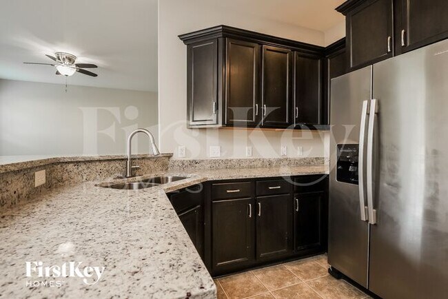 Building Photo - 2902 Penobscot Dr