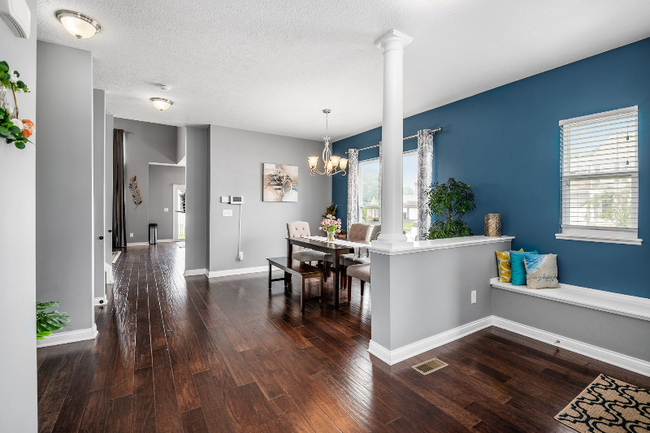 Building Photo - 6138 Longwood Dr