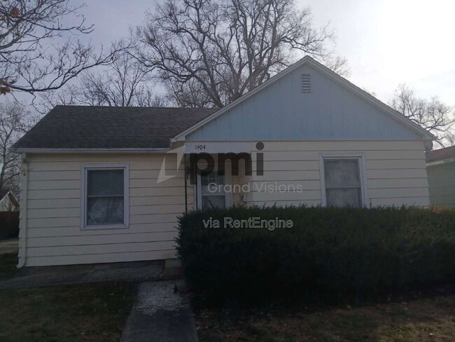 Building Photo - 1404 S 6th St