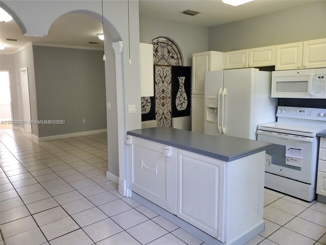 Building Photo - 5560 NW 107th Ave