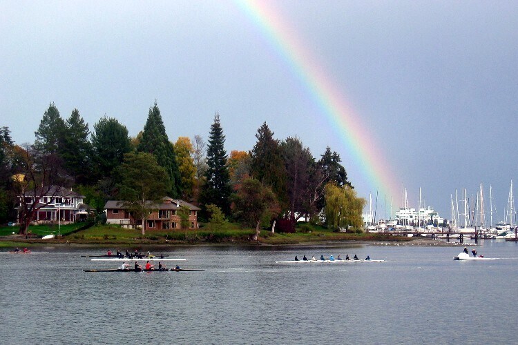 Building Photo - 6246 NE Eagle Harbor Dr