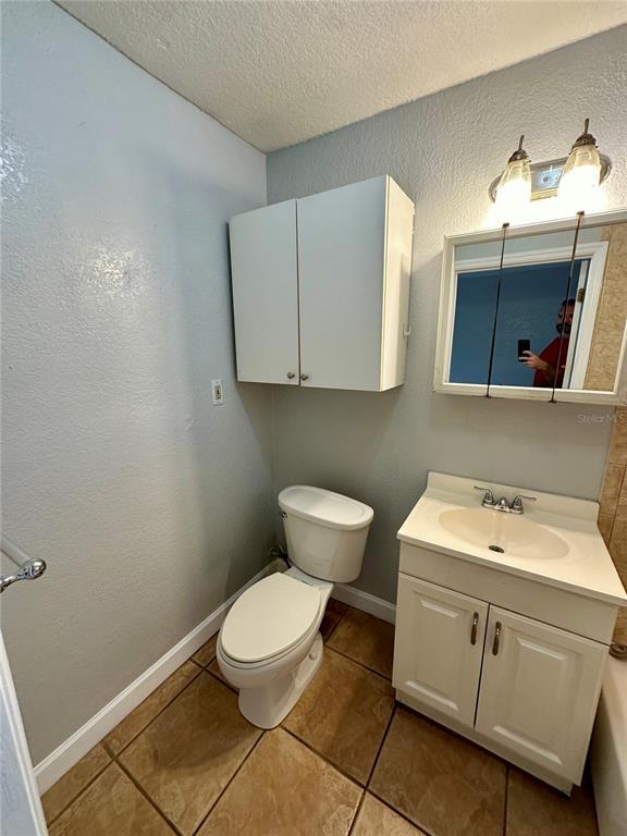 Building Photo - 412 S Aurora Ave