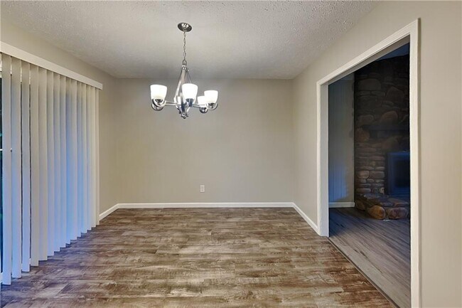Building Photo - 6659 Kellogg Dr