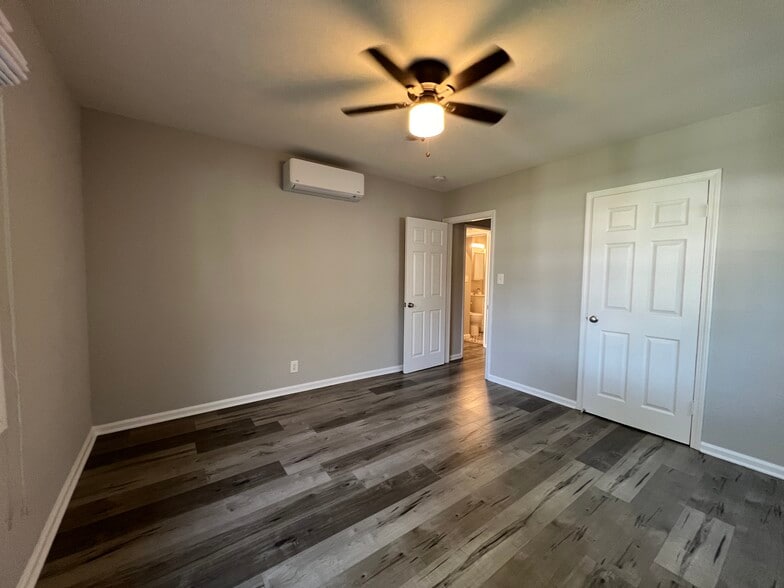 Building Photo - 7307 Ensign Ave