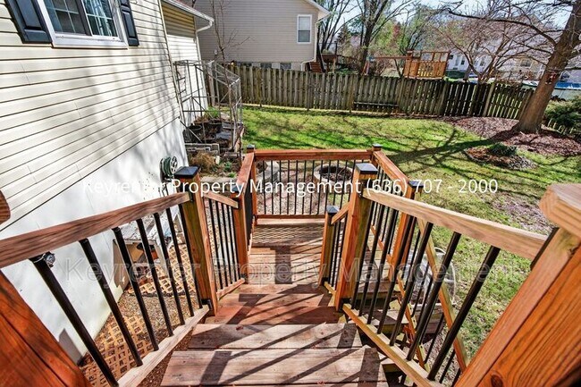 Building Photo - 971 Whispering Ridge Ln