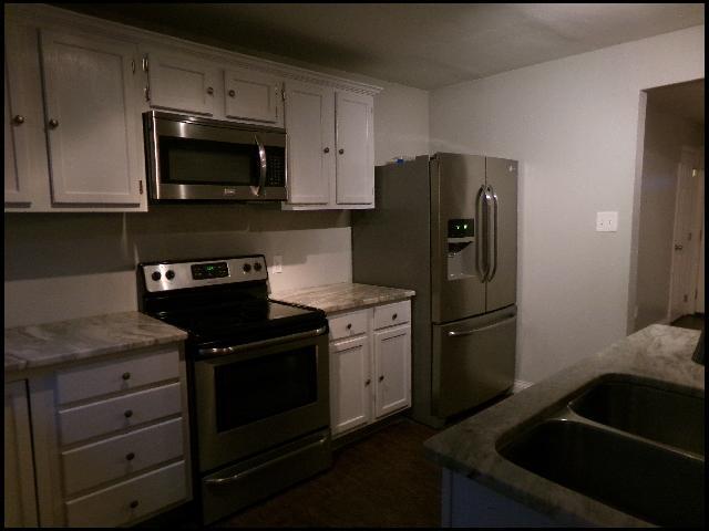 Building Photo - 9216 W 6th St