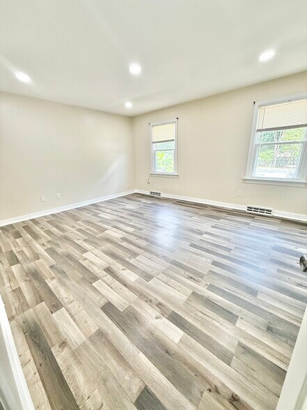 Building Photo - 1617 Chevelle Dr