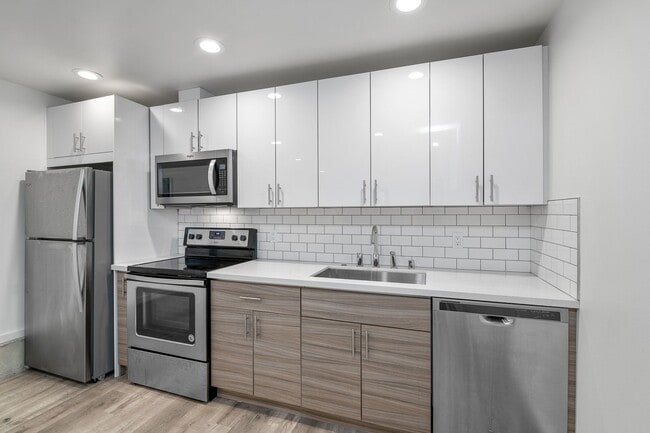 Interior Photo - Ship Street