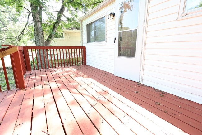 Building Photo - Beautifully Renovated 3BR Ranch with HUGE Backyard & Modern Updates