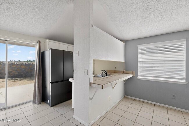 Building Photo - 11455 Sundrop Ct