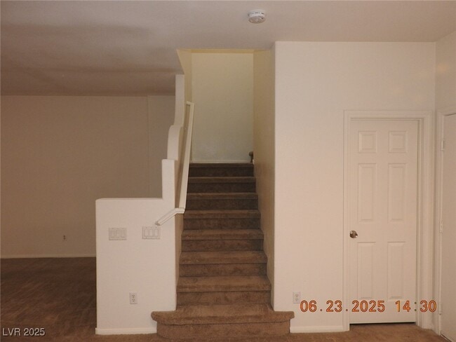 Building Photo - 707 W Sea Harbor Ct