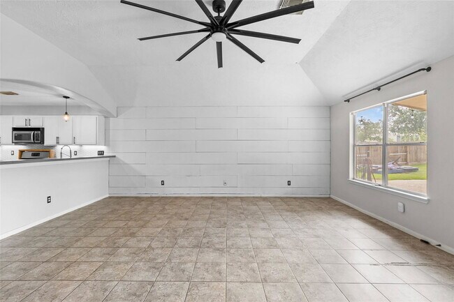 Building Photo - 25211 Barmby Dr